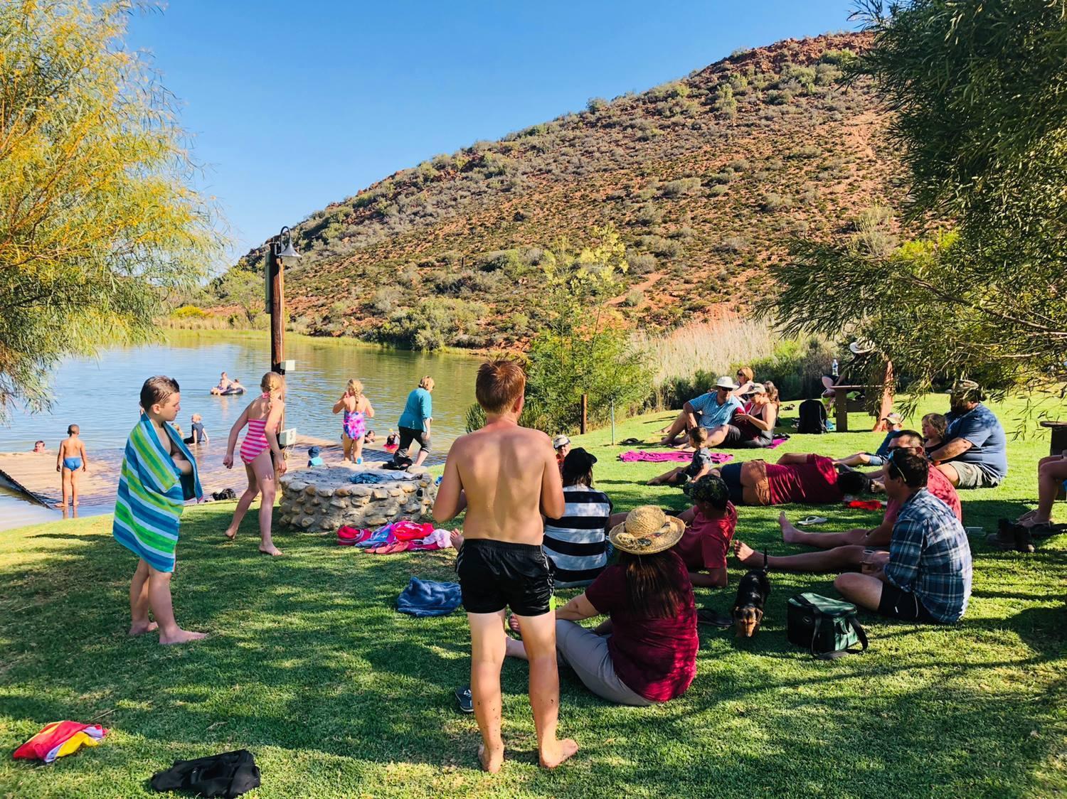 Oaksrest Vineyards Guest Farm Hotel Ladismith Buitenkant foto