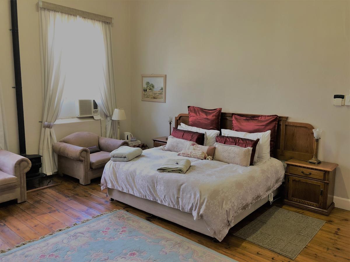 Oaksrest Vineyards Guest Farm Hotel Ladismith Buitenkant foto