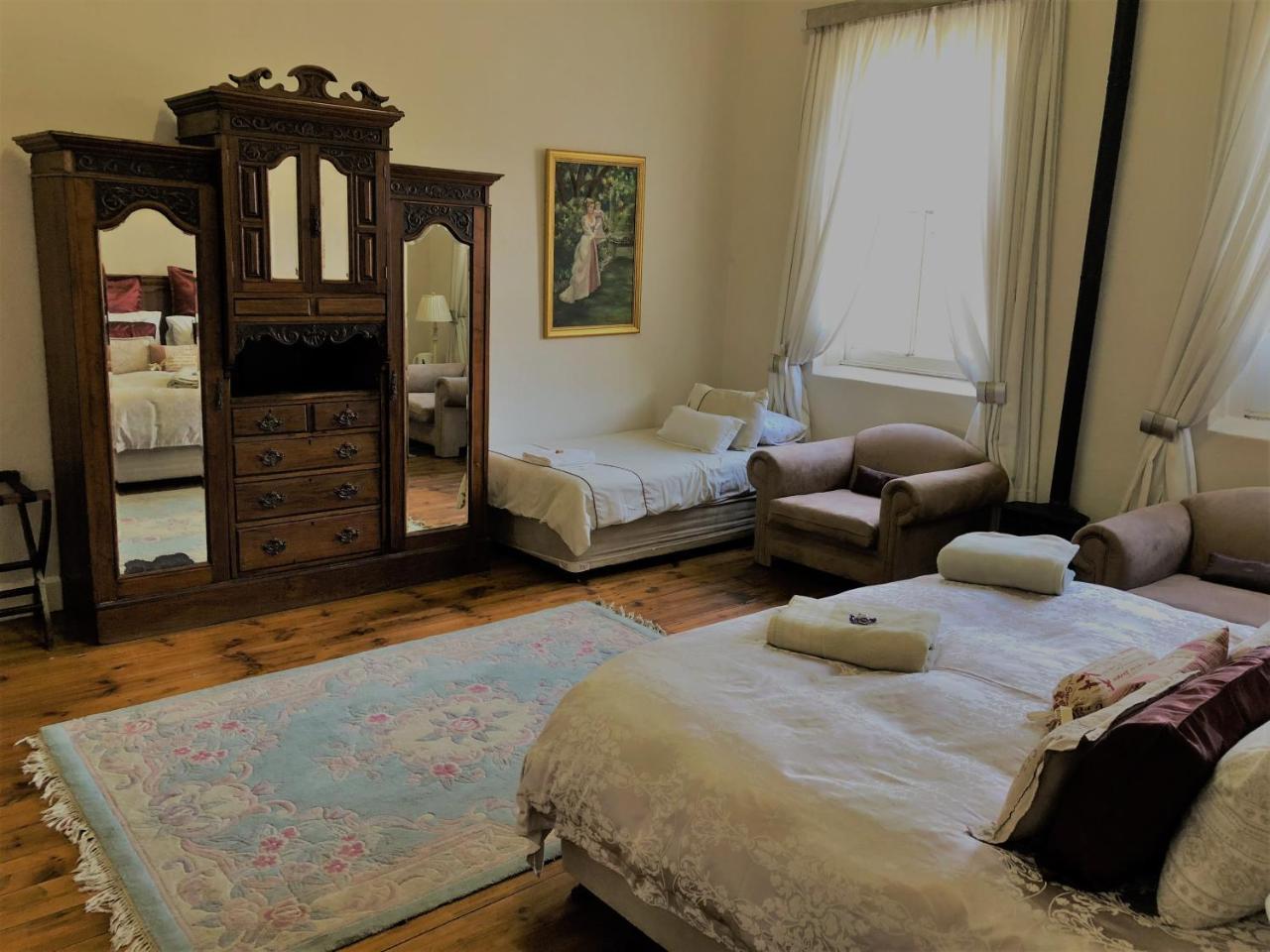 Oaksrest Vineyards Guest Farm Hotel Ladismith Buitenkant foto