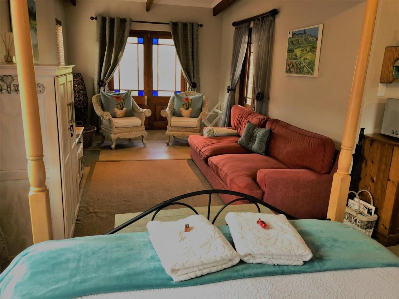 Oaksrest Vineyards Guest Farm Hotel Ladismith Buitenkant foto