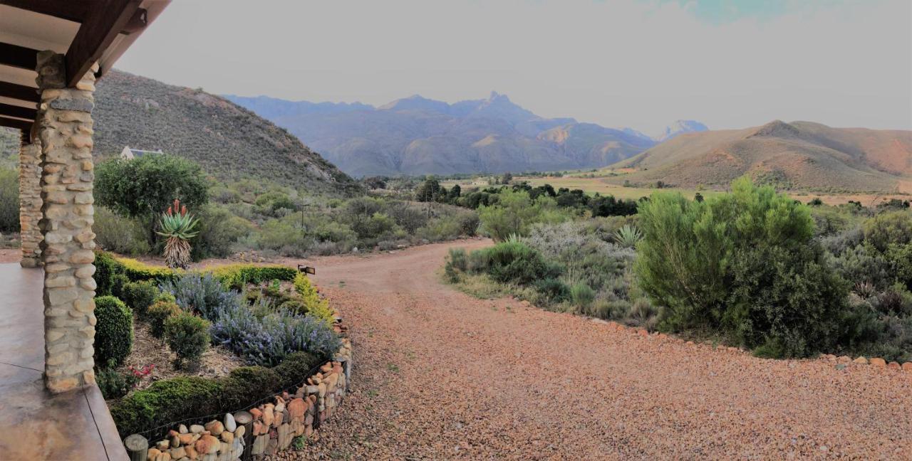 Oaksrest Vineyards Guest Farm Hotel Ladismith Buitenkant foto